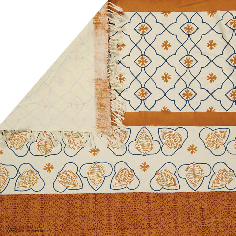 رومیزی بومی مدل 03 سایز 107x105 سانتیمتر